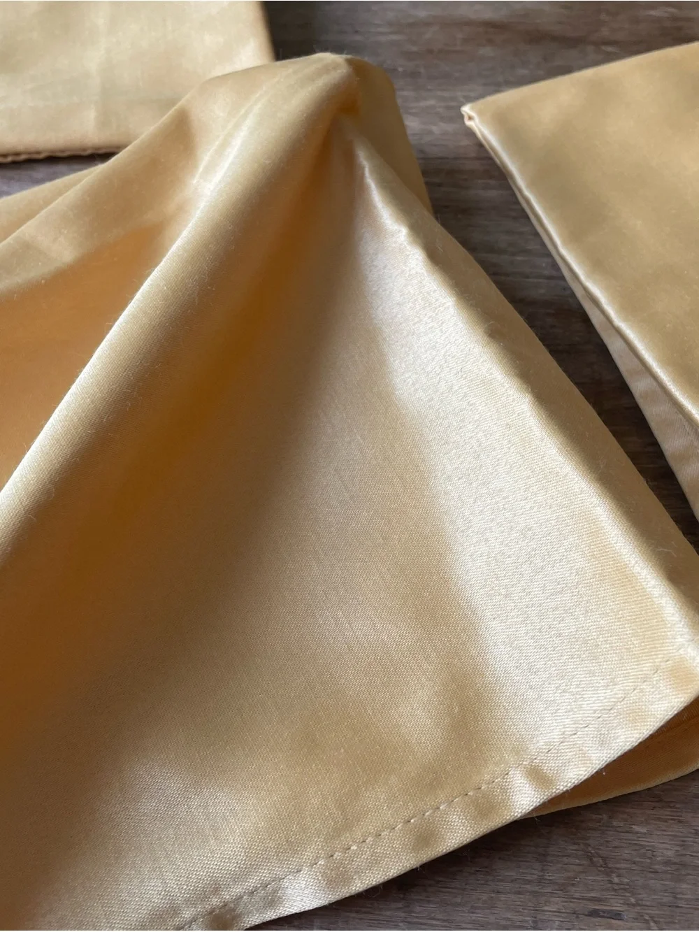 Set of 9 Bright Gold 18